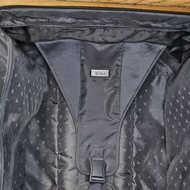 Tumi Alpha 2 Expandable 24” Wheeled Nylon Travel Luggage Trip Suitcase 22024D4 11