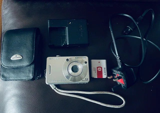 Sony Cyber-shot DSC-W70 silver camera. 7.2MP