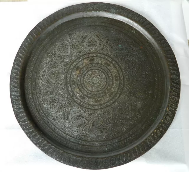 Großes orientalisches Tablett aus Messing Islamic Art Brass Tray 19./20. Jhd.