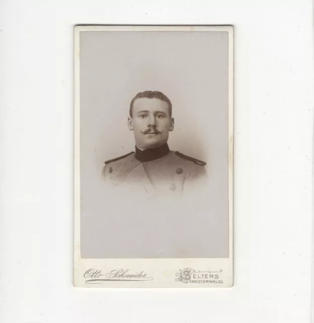 CDV Foto Herrenportrait / Jäger - Selters um 1900