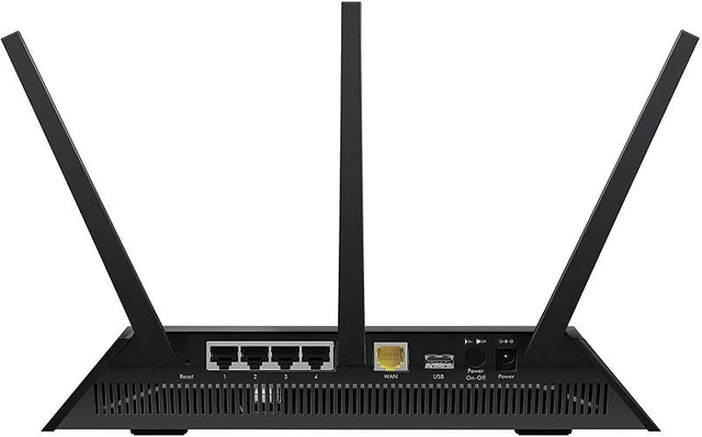 Pezzo Difettato! NETGEAR Nighthawk R7000-100PES AC1900 WLAN Router 3