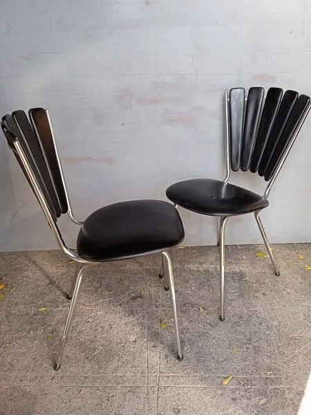 Paire de chaises Margueritte design ep 1950/60