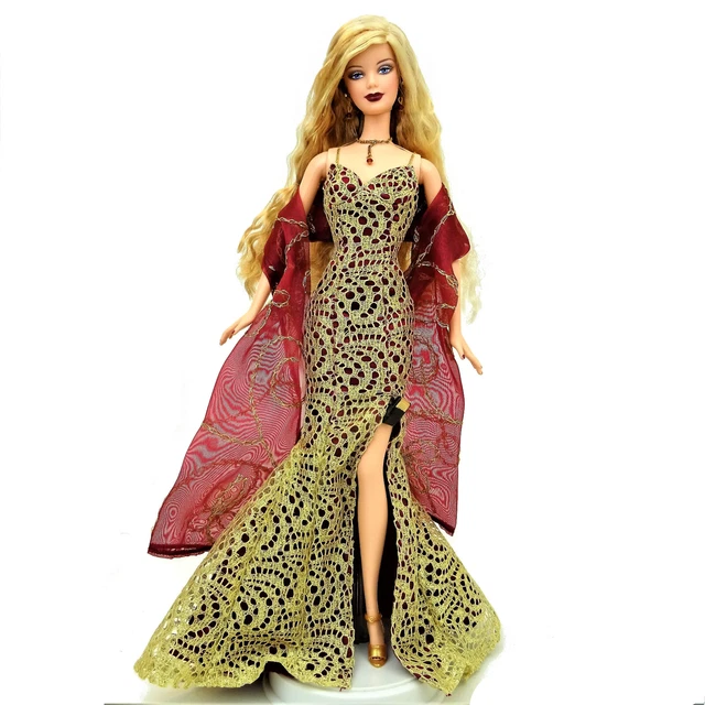 2002 Collector Edition James Bond Girl Barbie Doll Dressed New Out of Box