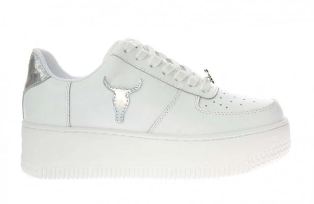Scarpe con hotsell il toro bianco