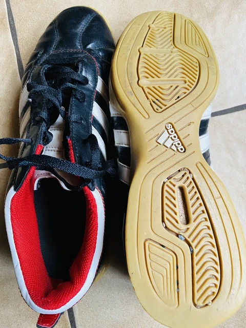 Hallenschuhe Adidas in Grösse 7 1/2