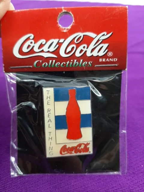 COCA COLA Collectibles Pin THE REAL THING Red Bottle 1997 Sealed