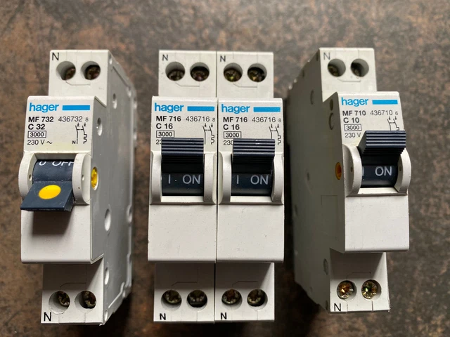 Lot disjoncteur 32A - 16A - 10A - MF 732 - MF 716 - MF 710 - HAGER