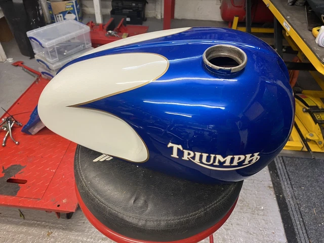 triumph bonneville t120 fuel tank