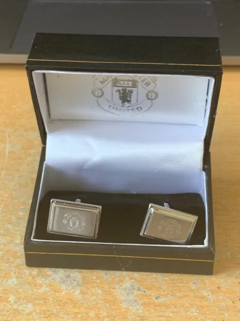 FC Football Club Crest Stainless Steel Cufflink Set Manchester United