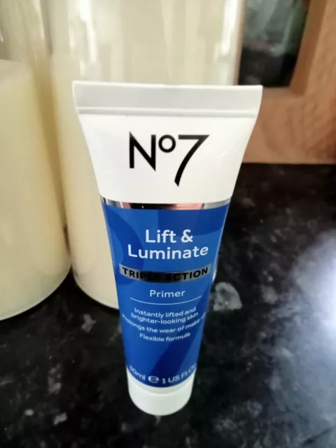 No 7 Lift And Luminate Triple Action Primer 30ml - New