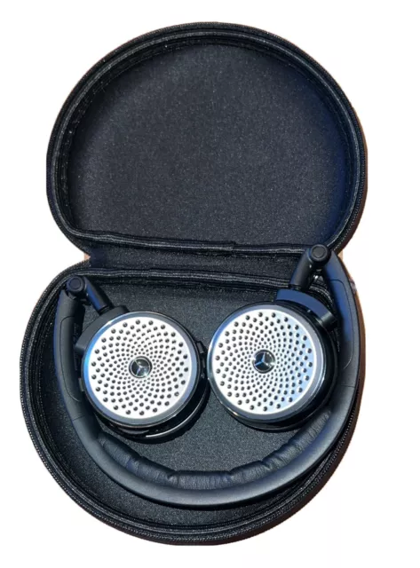 MERCEDES BENZ HEADPHONES AKG P104 100.00 PicClick UK