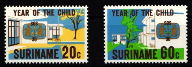 Surinam 880-881 Año del Niño #HD588
