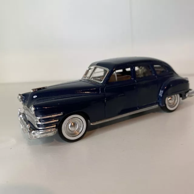 Solido Chrysler Windsor 1948 Bleu 1/43 Métal Voiture Made In France