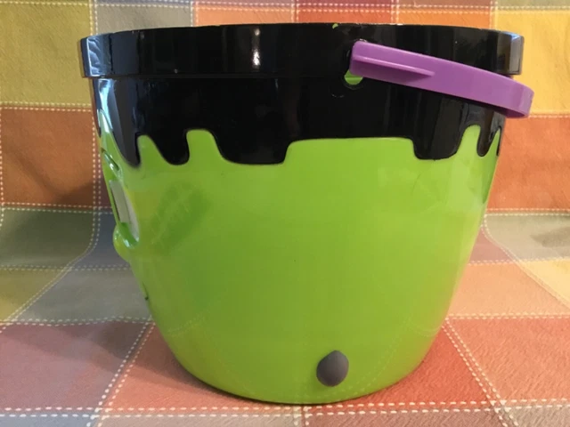Green Frankenstein Purple Handle Cool Gear 2007 Halloween Candy Bucket 2