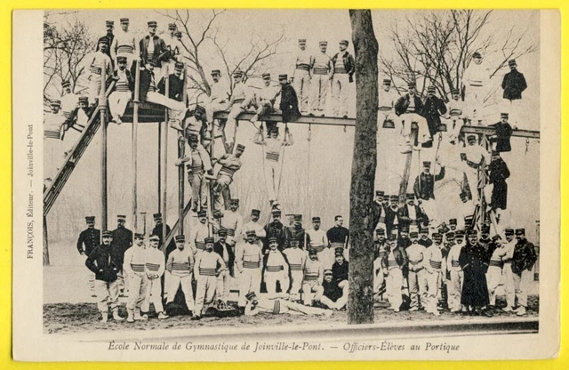 cpa 94 - JOINVILLE LE PONT École Militaire de GYM Élèves Officiers au PORTIQUE