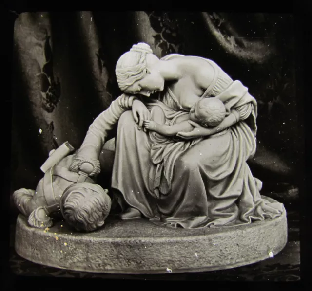 Glas magische Laterne Rutsche VIKTORIANISCHE STATUE DER FRAU & KIND C1890