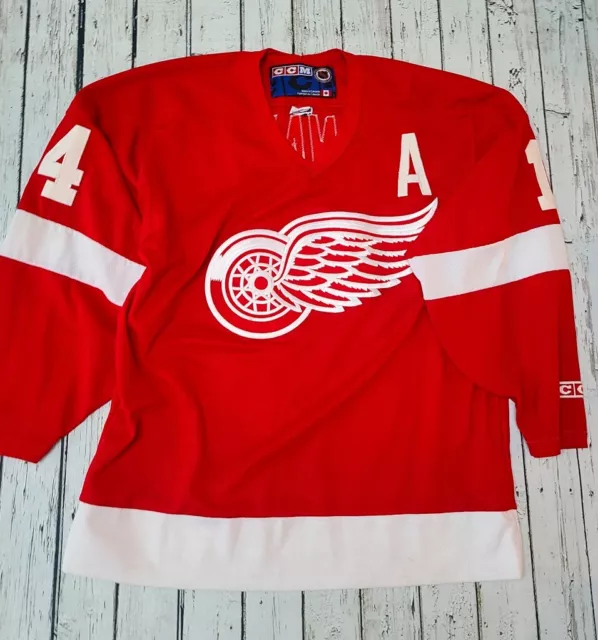(Rare) Youth Vintage CCM NHL Brendan Shanahan Detroit Red Wings Jersey (Youth L/XL)