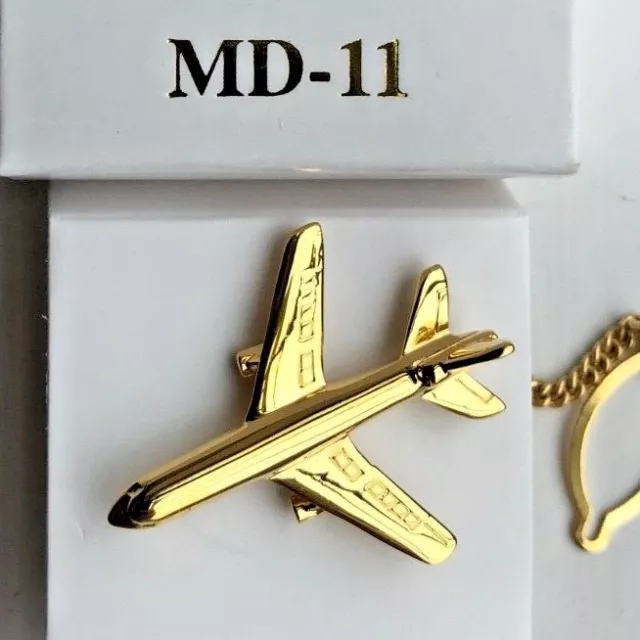 Aviation Tie Pin Mcdonnell Douglas Md11 Aircraft - Rare 3