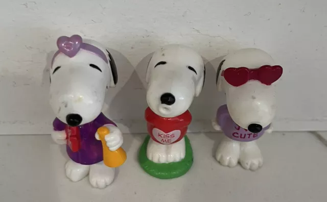 Lot of 3 Peanuts Figures Cake Topper Snoopy toys Valentines Love Charlie Brown