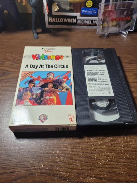 KIDSONGS: A DAY at the Circus (VHS, 1987) View-Master-Video EUR 7,01 ...