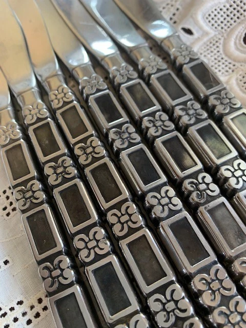 7  Oneida Community MADRID BLACK Accent Glossy Stainless Flatware Dinner Knives