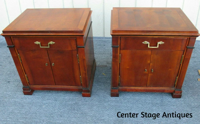 62692  Pair Century Furniture Mahogany Nightstand End Table Stands