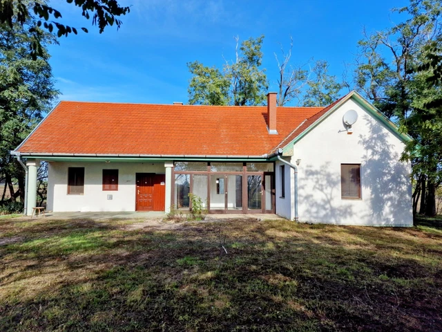 Gepflegtes Landhaus mit 4 Zimmern ohne direkten Nachbarn – nähe von dem Autobahn