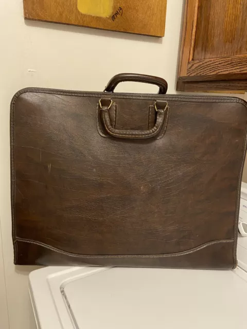 Vintage  Brown Leather Zippered Art Case Portfolio NSM Chicago. 18x23