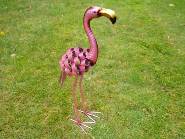 Metal Outdoor Bright Coloured Pink Flamingo Garden Pond Ornament Sculptures