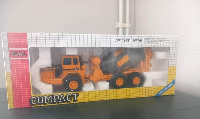 Miniature JOAL 1/50 – Camion Toupie Béton Volvo A35C – Jaune – Neuf En Boîte
