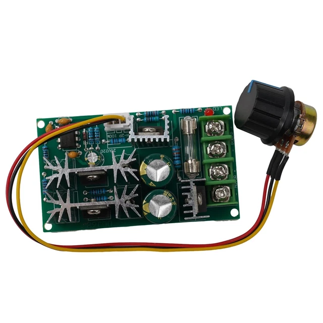 XH M601 Controller di carica per batteria di accumulo Scheda di controllo alimentazione DC 12V con indicatore LED per monitoraggio della tensione - Potenziometri RP1 e RP2 XH M601 Controller di carica per batteria di accumulo Scheda di controllo alimentazione DC 12V con indicatore LED per monitoraggio della tensione - Potenziometri RP1 e RP2
