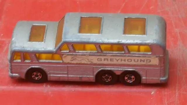 Vintage Die Cast Model Toy vehicle 47 Greyhound bus