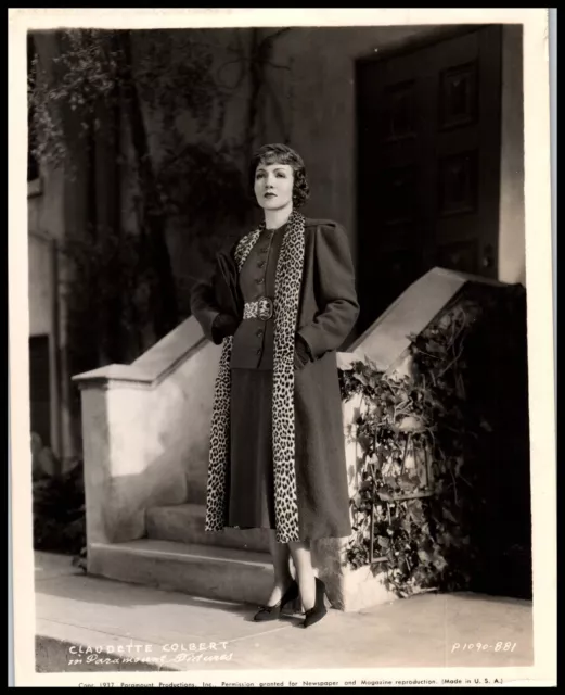 Hollywood Beauty CLAUDETTE COLBERT STYLISH POSE STUNNING PORTRAIT 1937 Photo 104