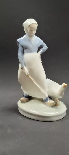 Vintage Royal Copenhagen Porcelain Figurine Lady With Goose No. 528