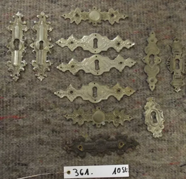 Beschlag, Möbelbeschlag, Konvolut 10 antiker Schlüsselschilder, Metall,  Nr. 361
