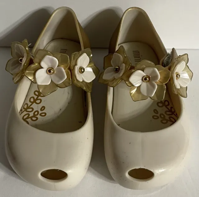 Mini Melissa Girl's Ivory Ultragirl Flower Mary Jane Flat Sandal Shoe Size 6