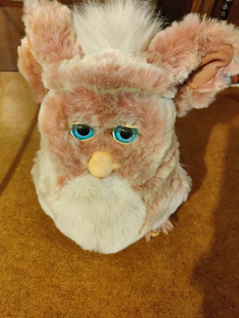 Tiger 2005 Furby emoto-tronic Hasbro 59294 Pink Red Velvet Blue Eyes Works