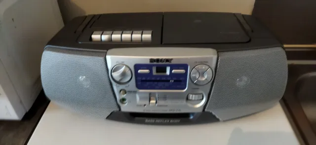 SCD5800SW Radio-lecteur CD FM FM, USB, Cassette, Radiocassette avec  microphone noir - Lecteur, graveur CD/DVD/BluRay - Achat moins cher