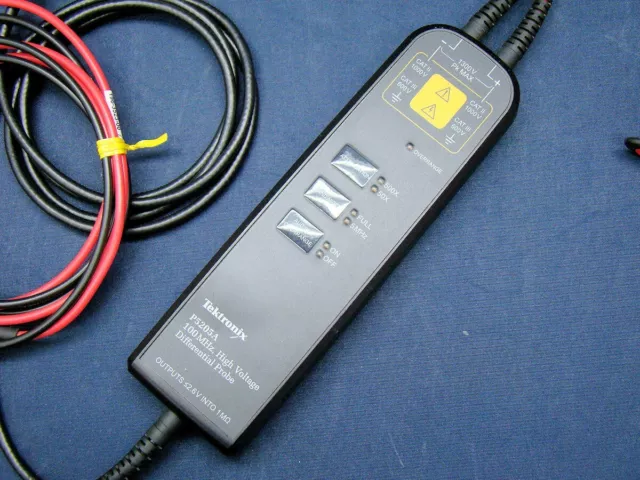 Tektronix P5205A 100MHz, High Voltage Differential Probe Used from Japan 2