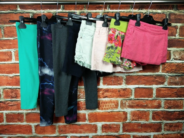 GIRLS BUNDLE AGE 4-5 NEXT M&S SUMMER SHORTS LEGGINGS SKORT DENIM DANCE etc 110CM