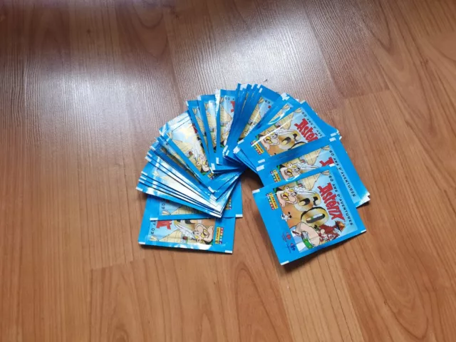 Lots 42 paquets des * 60 ans d'aventures Astérix * 126 Stickers panini