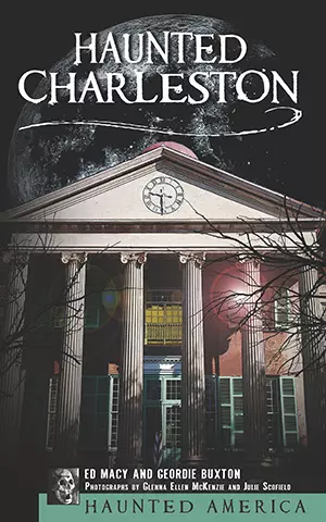 Haunted Charleston, South Carolina, Haunted America, Paperback