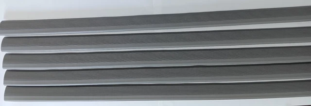 Paquete de 5 protectores de borde de escalera de goma autoadhesivos antideslizantes 36x2x1 pulgadas