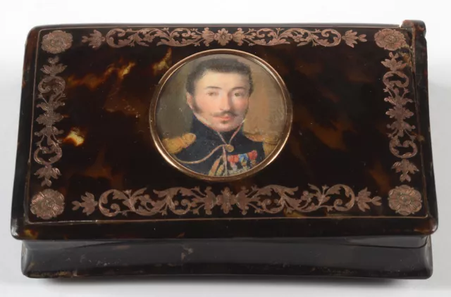 "French rectangular box with miniature portrait of a young lieutenant", ca. 1820