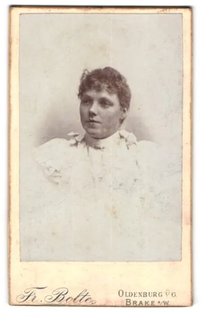 Photographs by Fr. Bolte, Oldenburg i. G., Langestrasse 15, young woman with Curlenfr