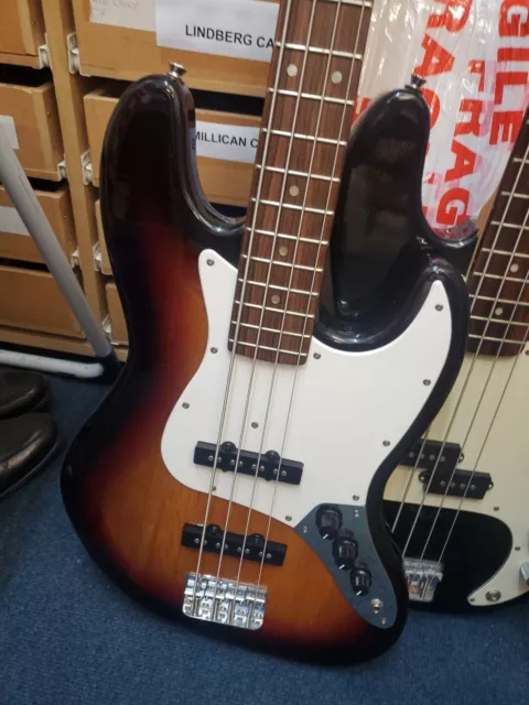 Jazz Bass (Legend By ARIA)