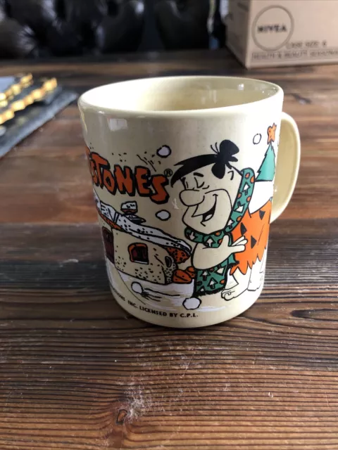 Flintstones 1994 MERRY CHRISTMAS -  The Flintstones Mug _Staffordshire tableware