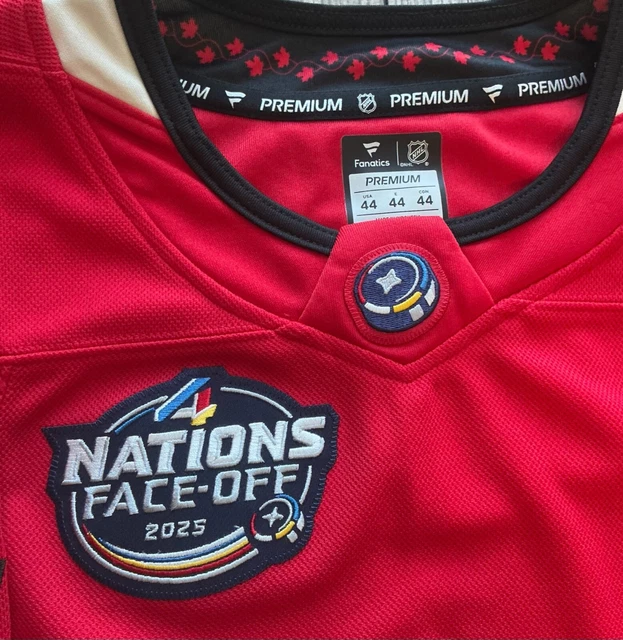TEAM CANADA 4 NATIONS FACEOFF NATHAN MacKINNON FANATIC PREMIUM HOCKEY