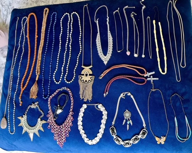 Costume Jewellery Job Lot x 26 Vintage Modern Necklaces Bundle Retro Metal Beads