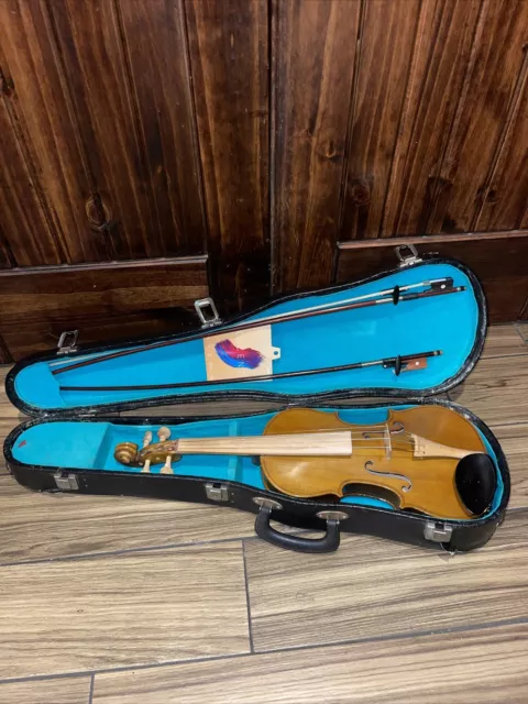 Vintage Violin And A Case For Decoration Or Parts Or Repair